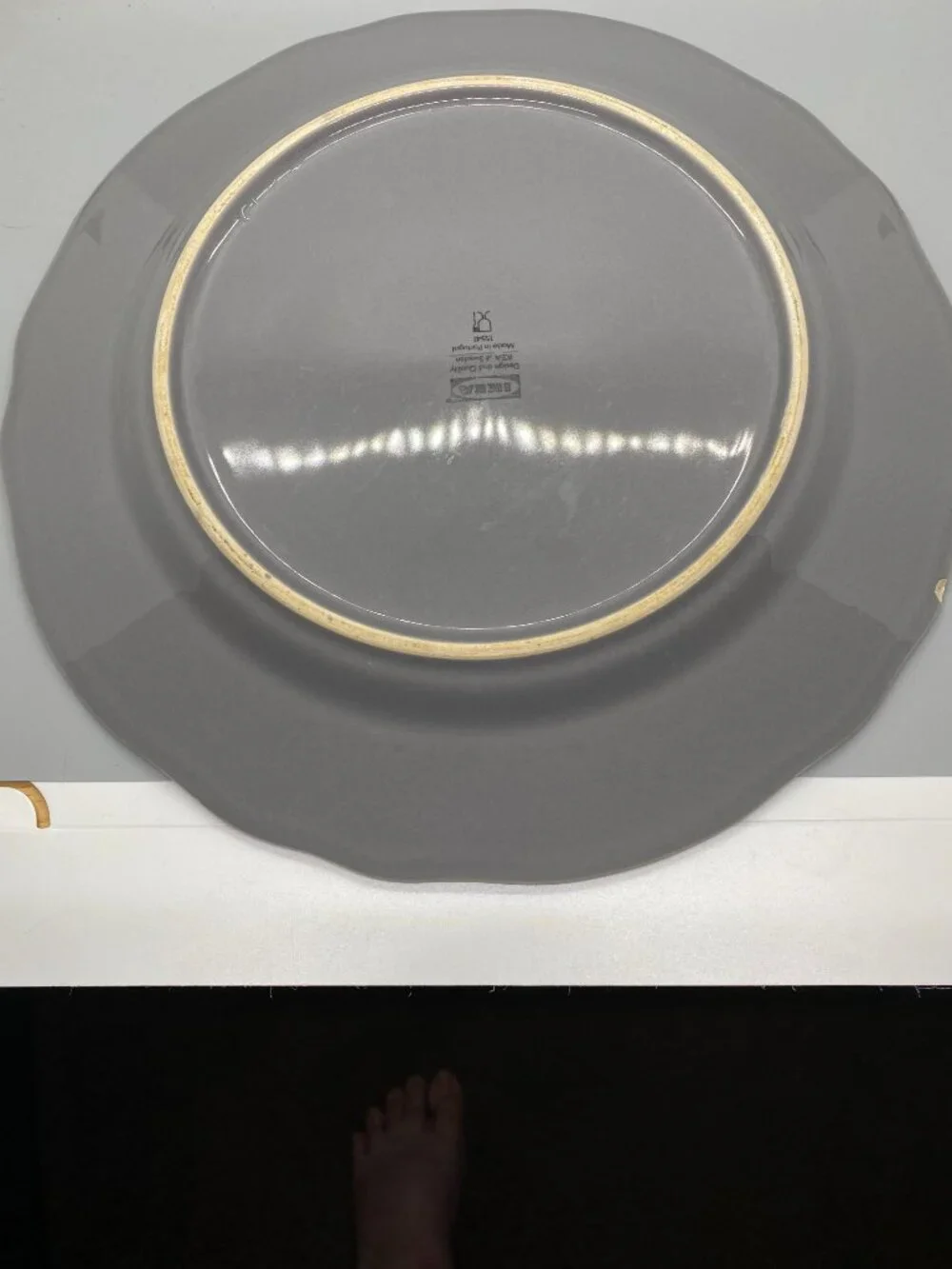 5 Ikea ARV Gray Scallop Edge Dinner Plates 15541 11.5
